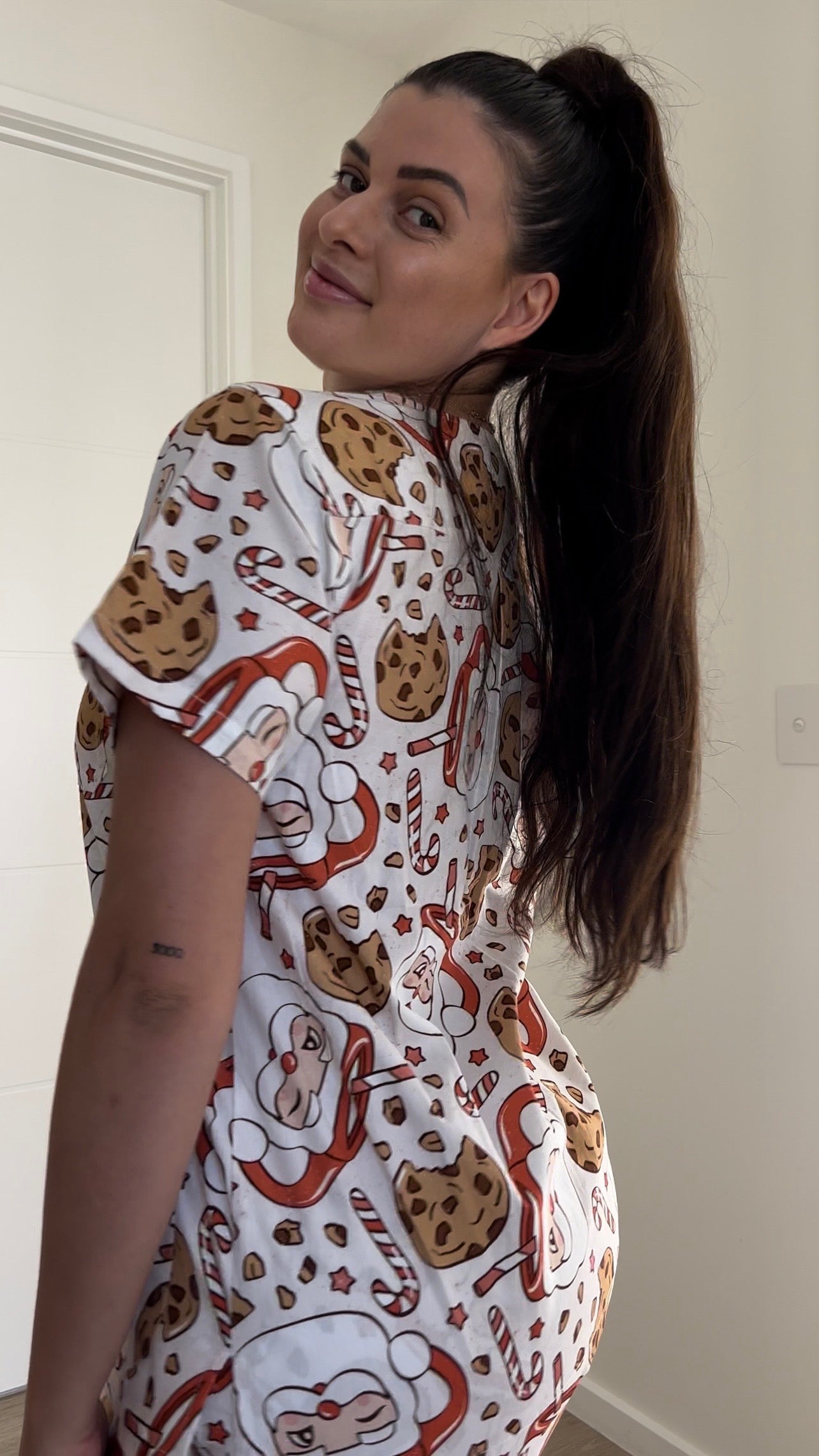 Leave Out the Cookies - Scrub Set